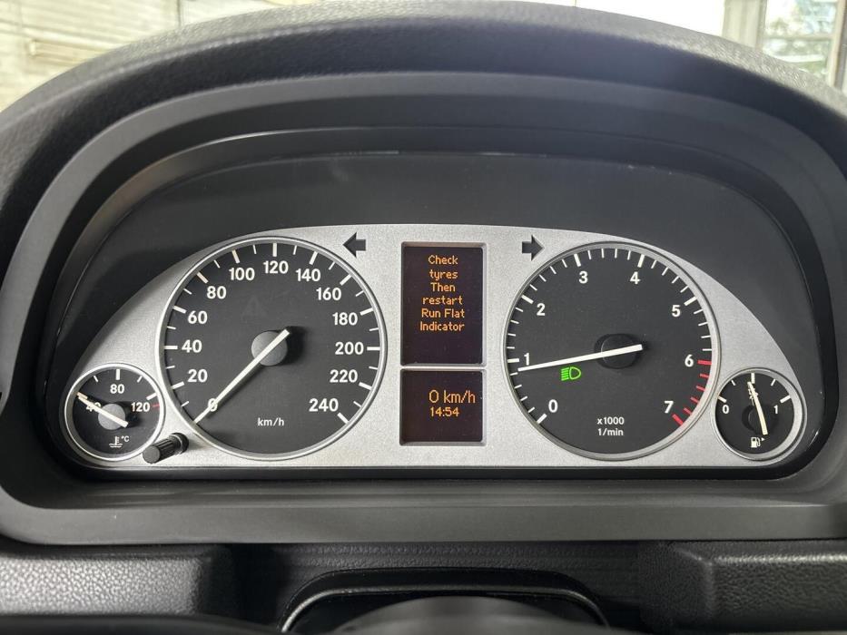 MERCEDES-BENZ B 2008