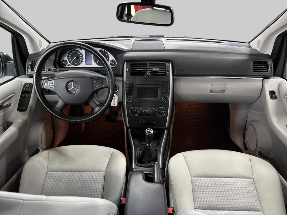MERCEDES-BENZ B 2008