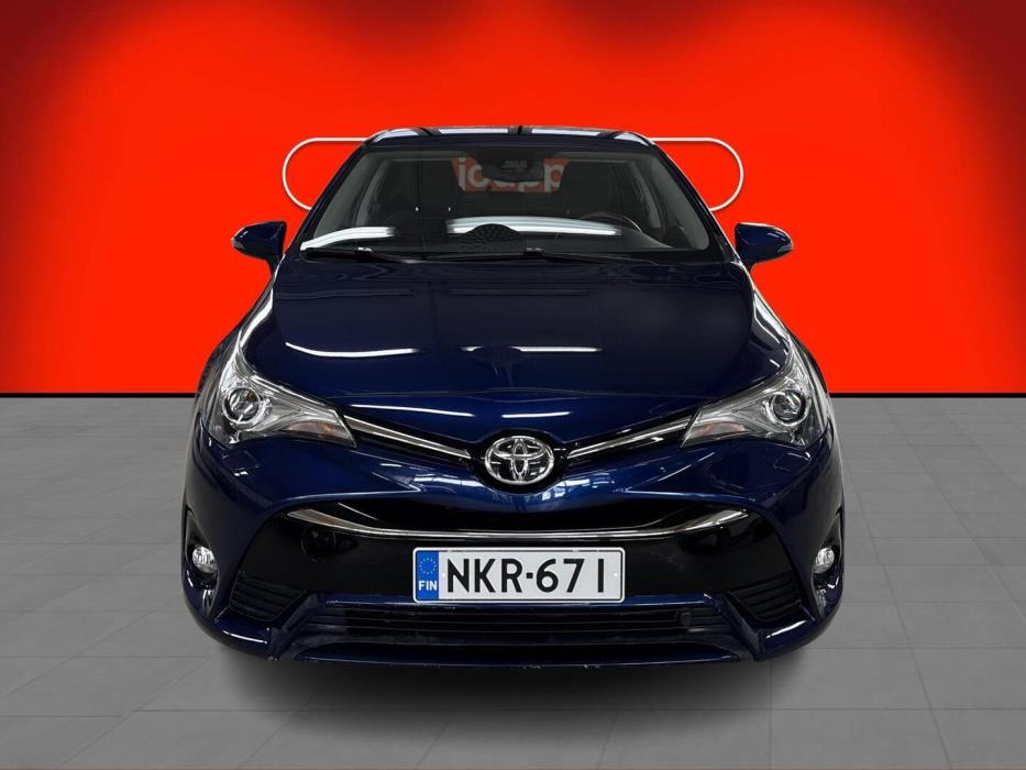TOYOTA Avensis 2017