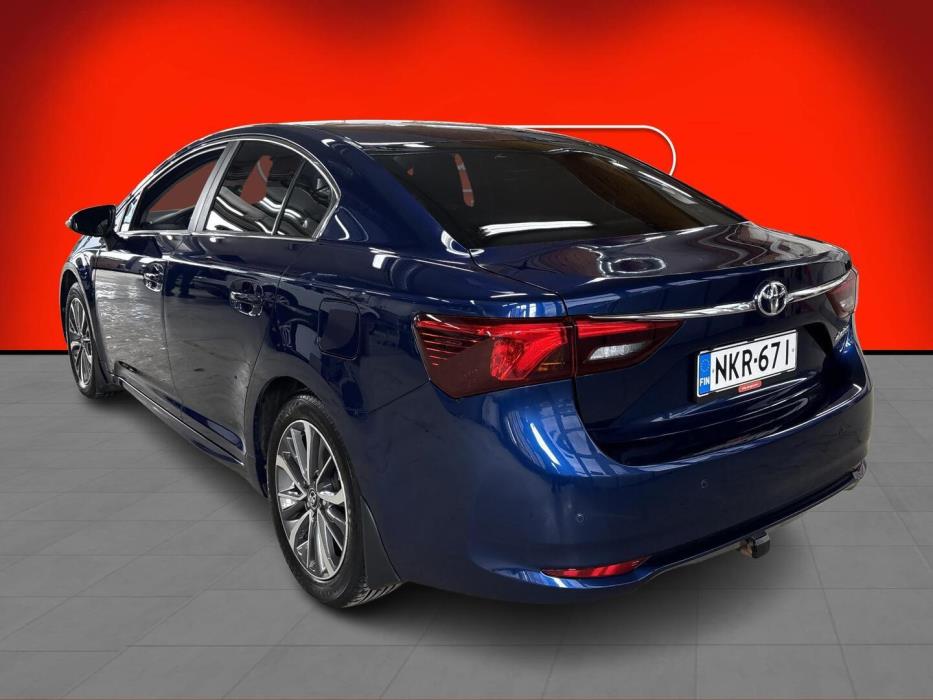 TOYOTA Avensis 2017