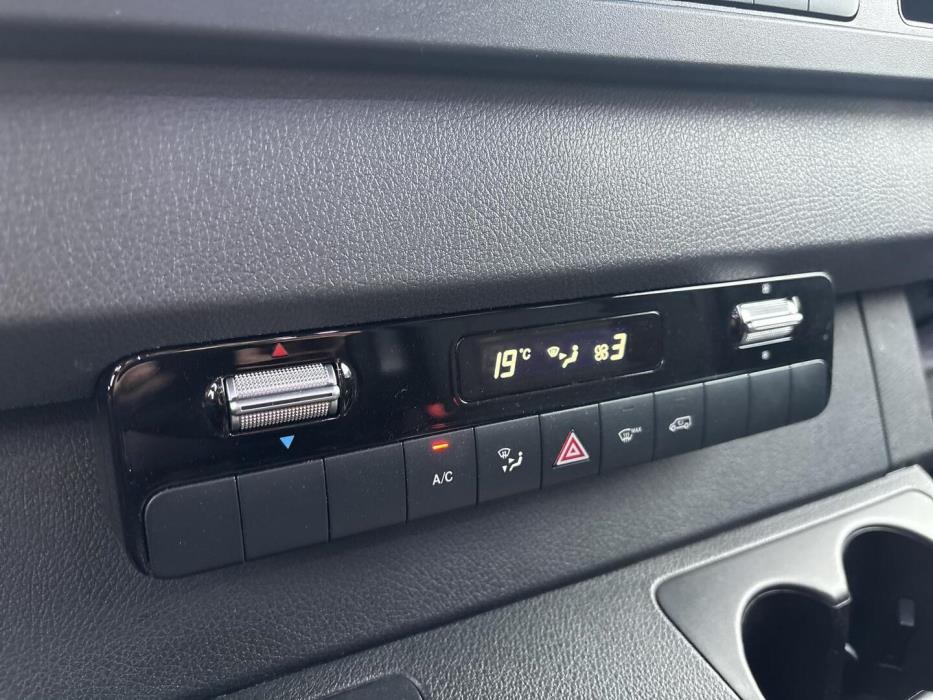 MERCEDES-BENZ Sprinter 2023