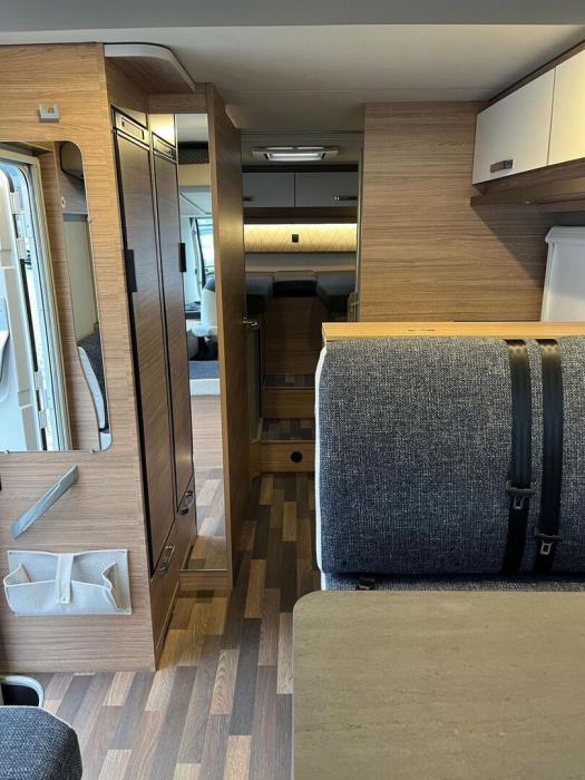 WEINSBERG CARACORE 700 2024