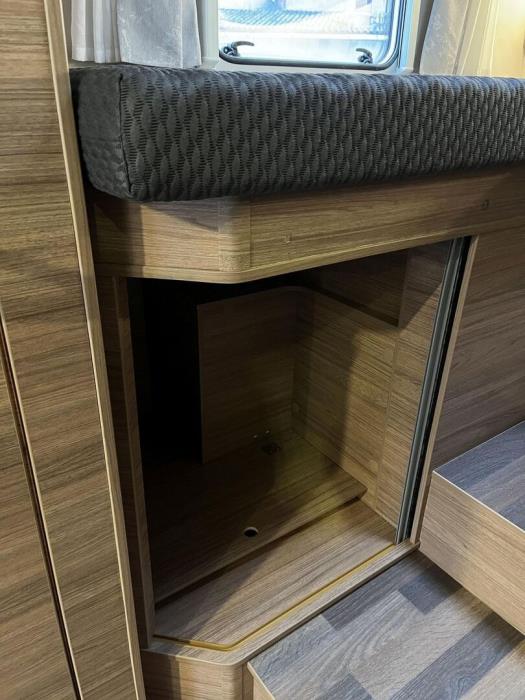 WEINSBERG CARACORE 700 2024