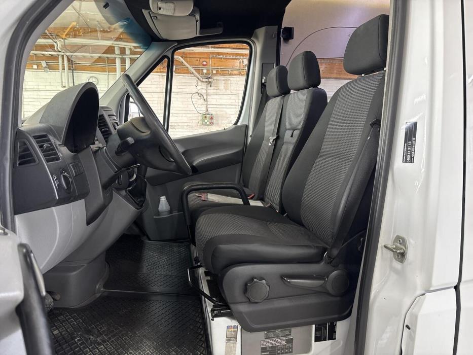 MERCEDES-BENZ Sprinter 2012
