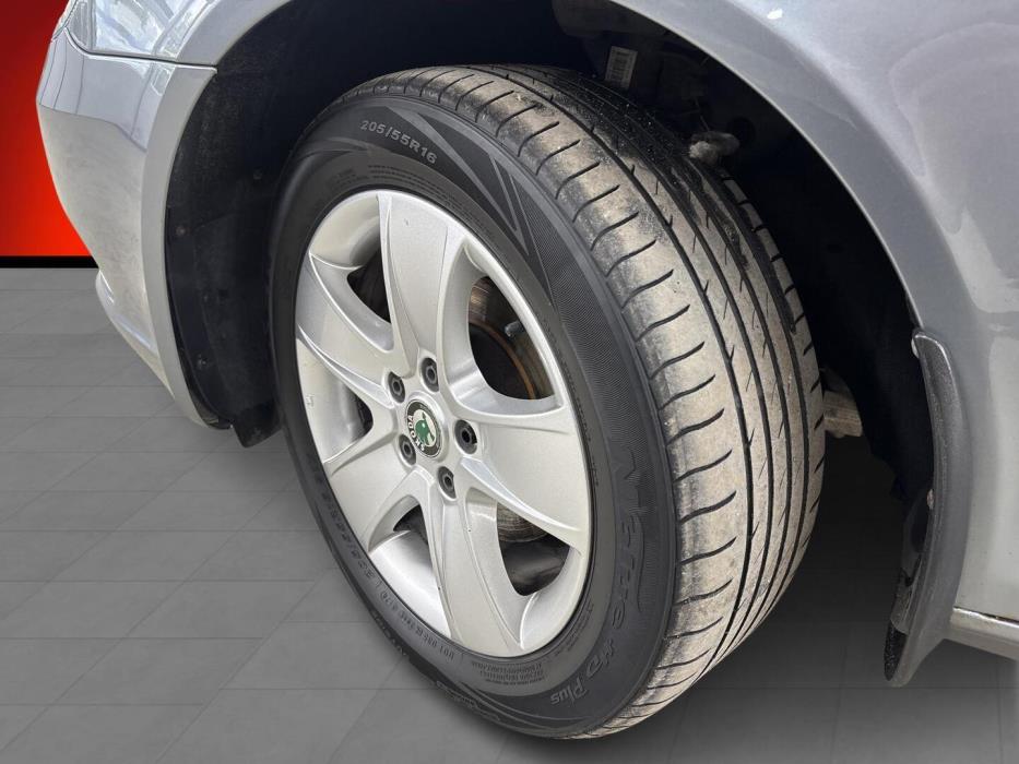 SKODA Octavia 2013