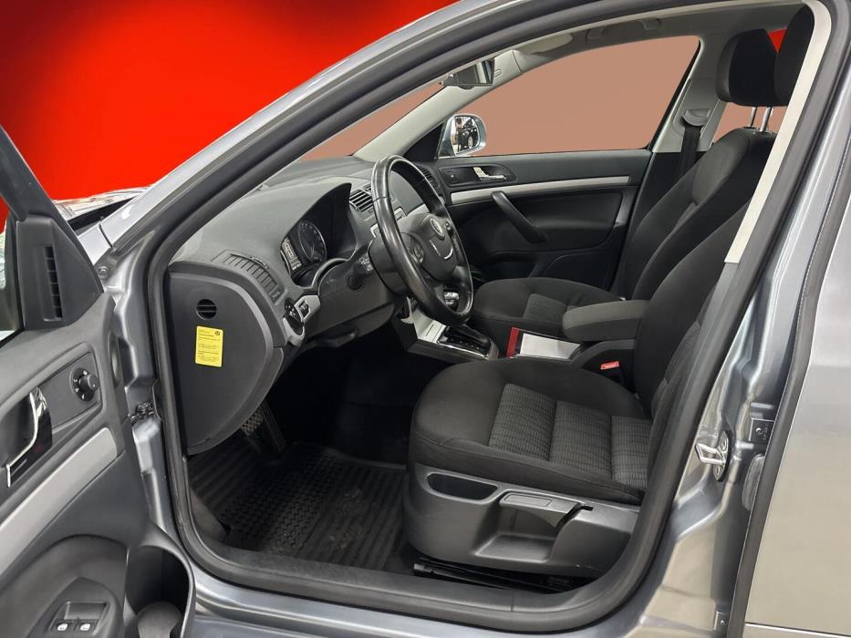 SKODA Octavia 2013