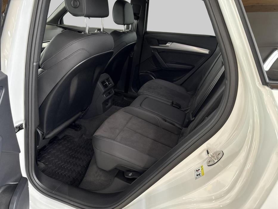 AUDI Q5 2024