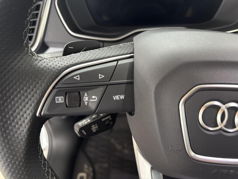 AUDI Q5 2024