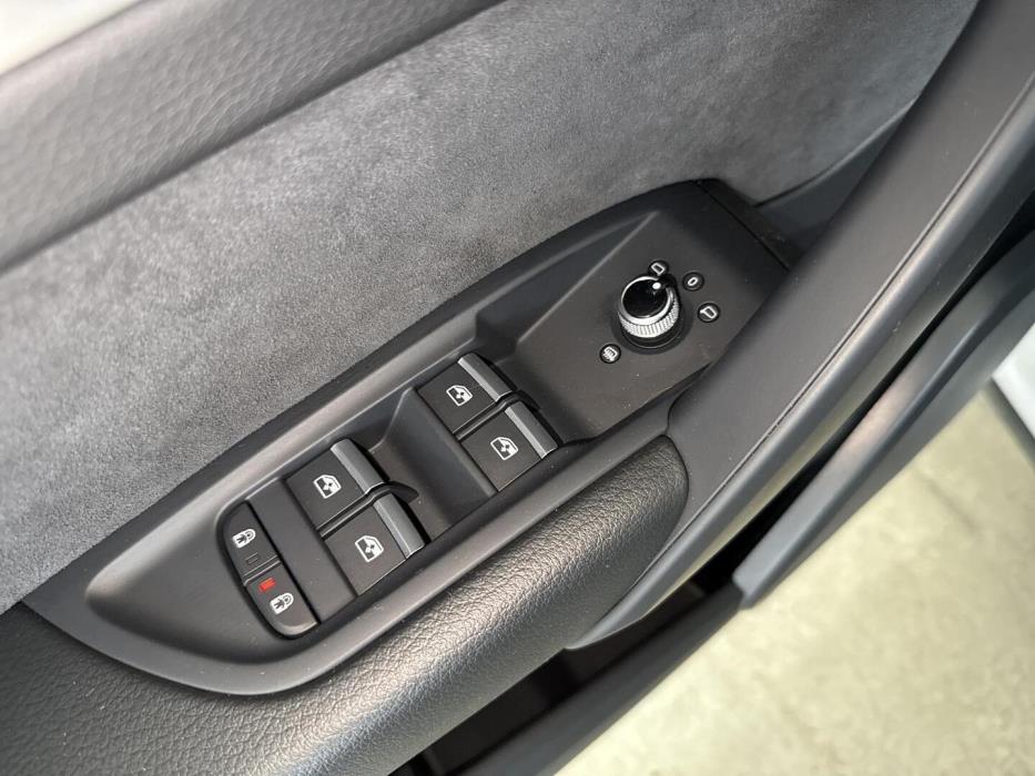 AUDI Q5 2024
