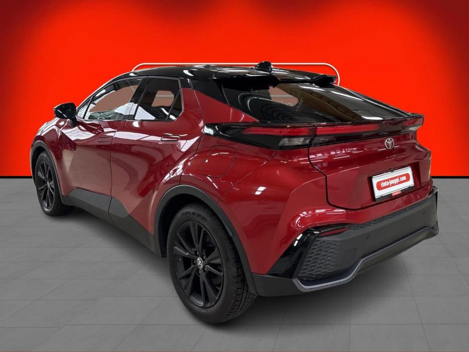TOYOTA C-HR 2024