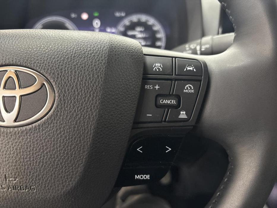 TOYOTA C-HR 2024