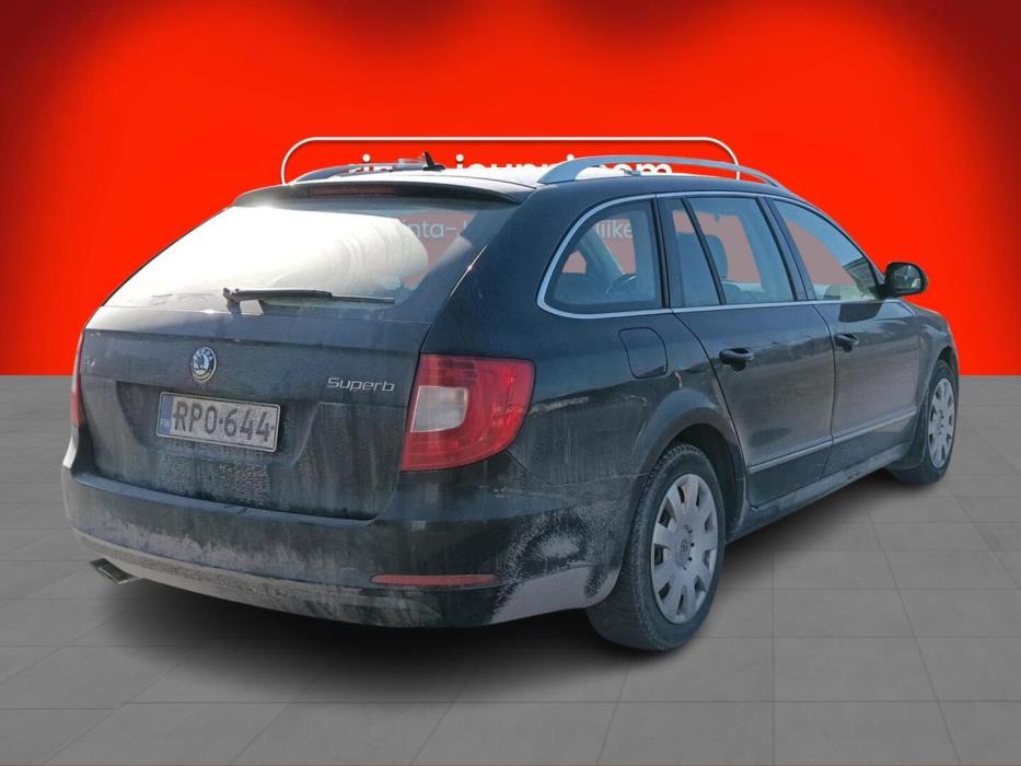 SKODA Superb 2010