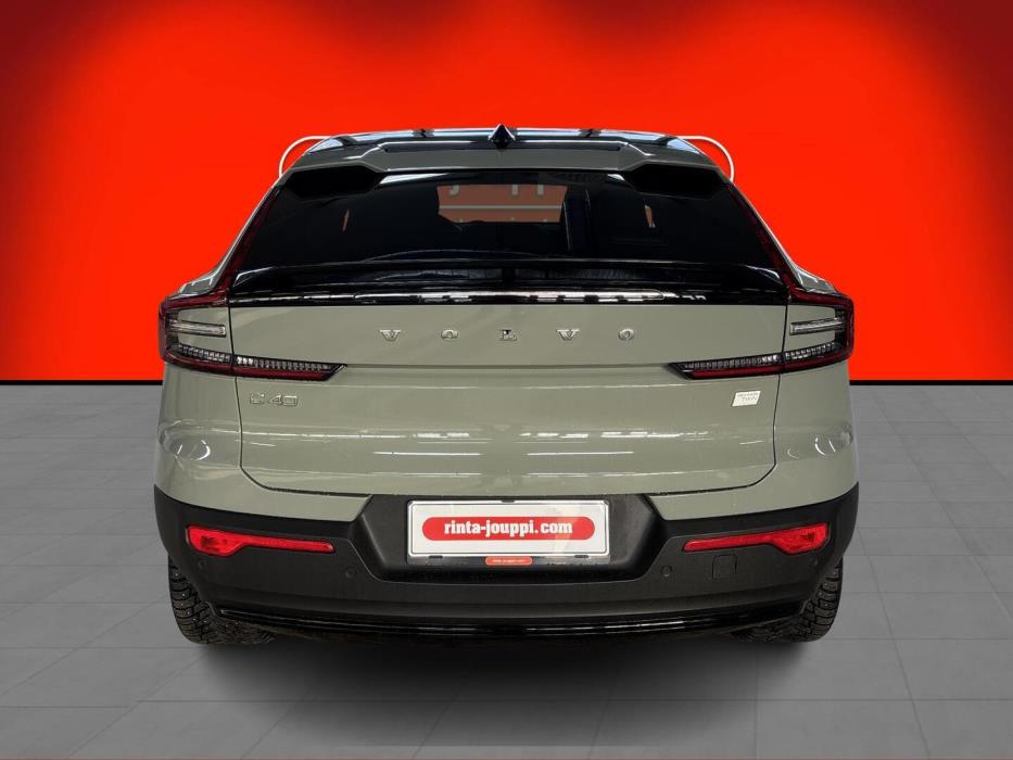VOLVO C40 2023