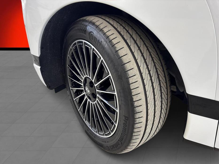 HYUNDAI IONIQ 9 2025