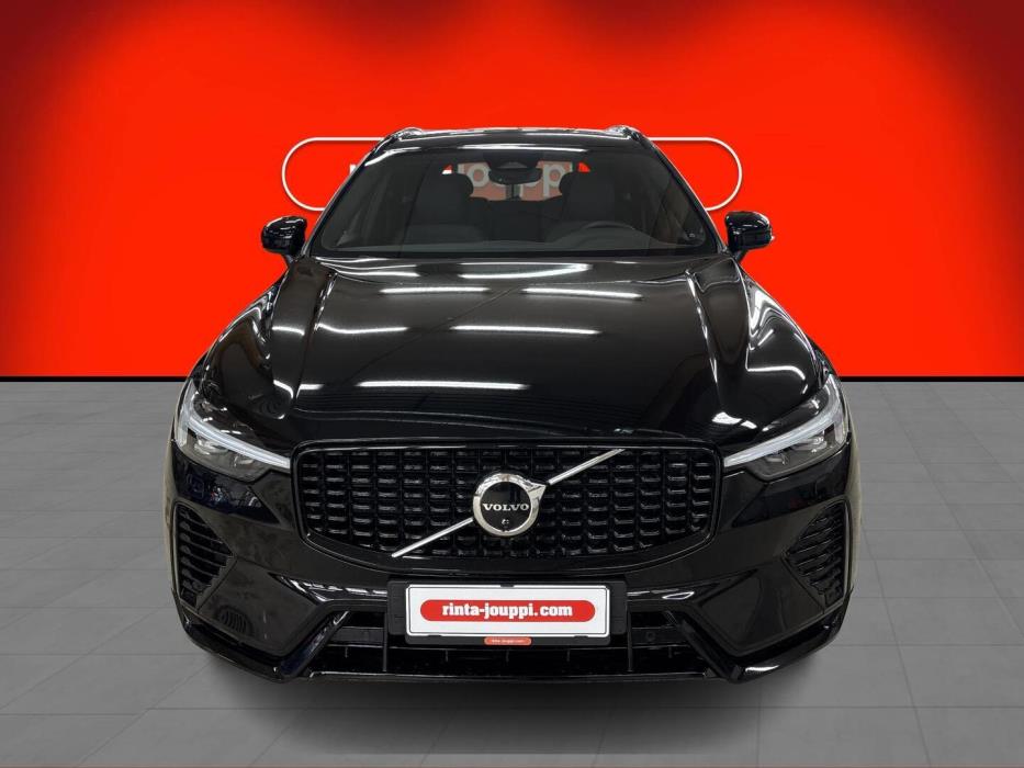 VOLVO XC60 2023
