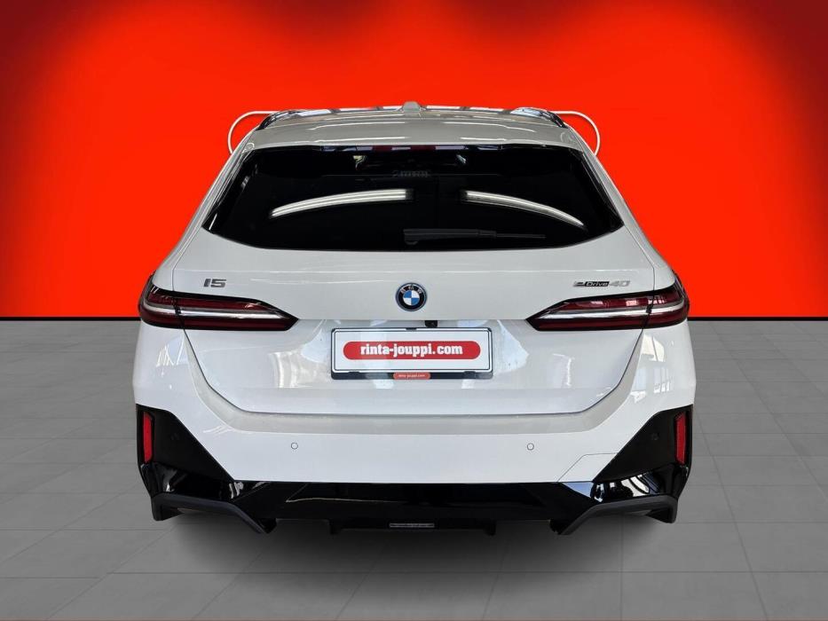 BMW I5 2025