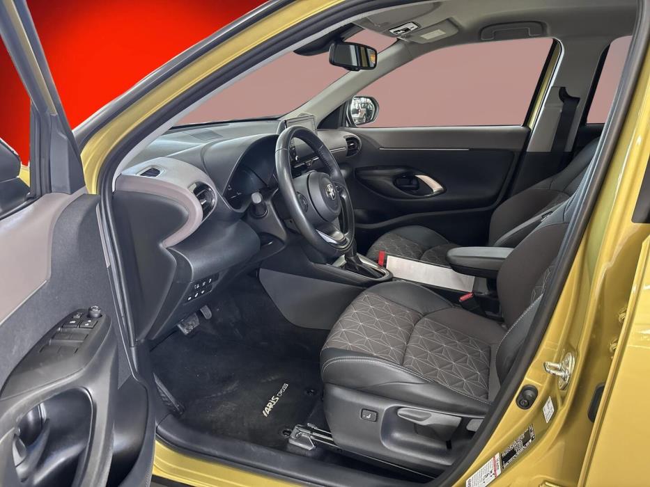 TOYOTA Yaris Cross 2022