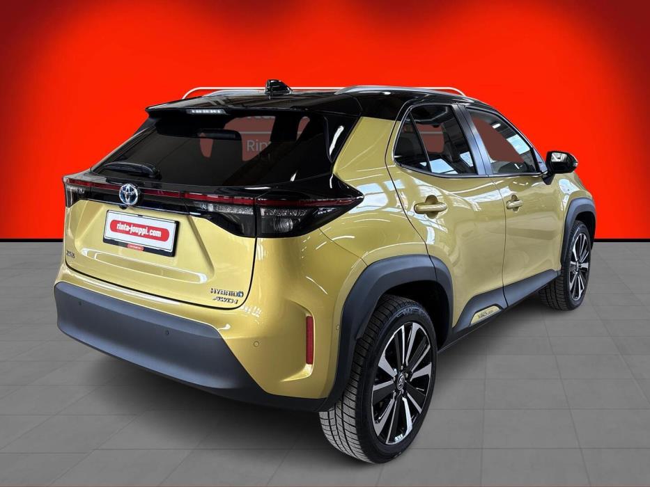 TOYOTA Yaris Cross 2022