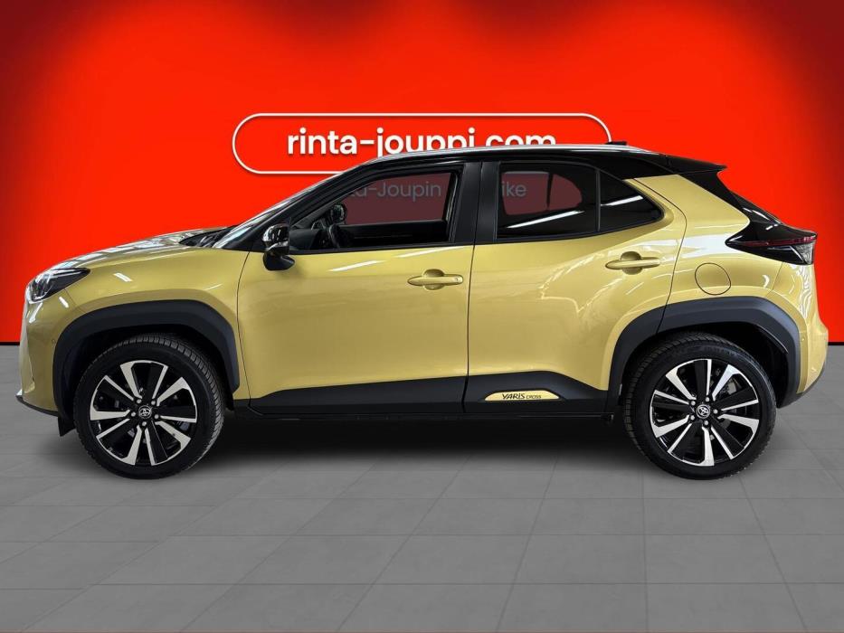 TOYOTA Yaris Cross 2022