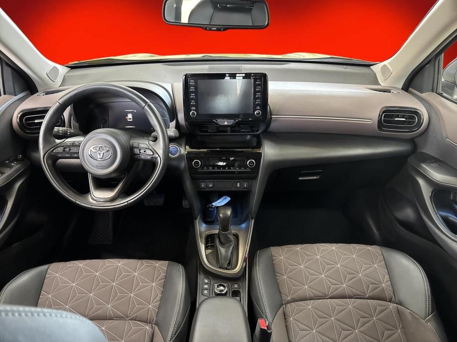 TOYOTA Yaris Cross 2022