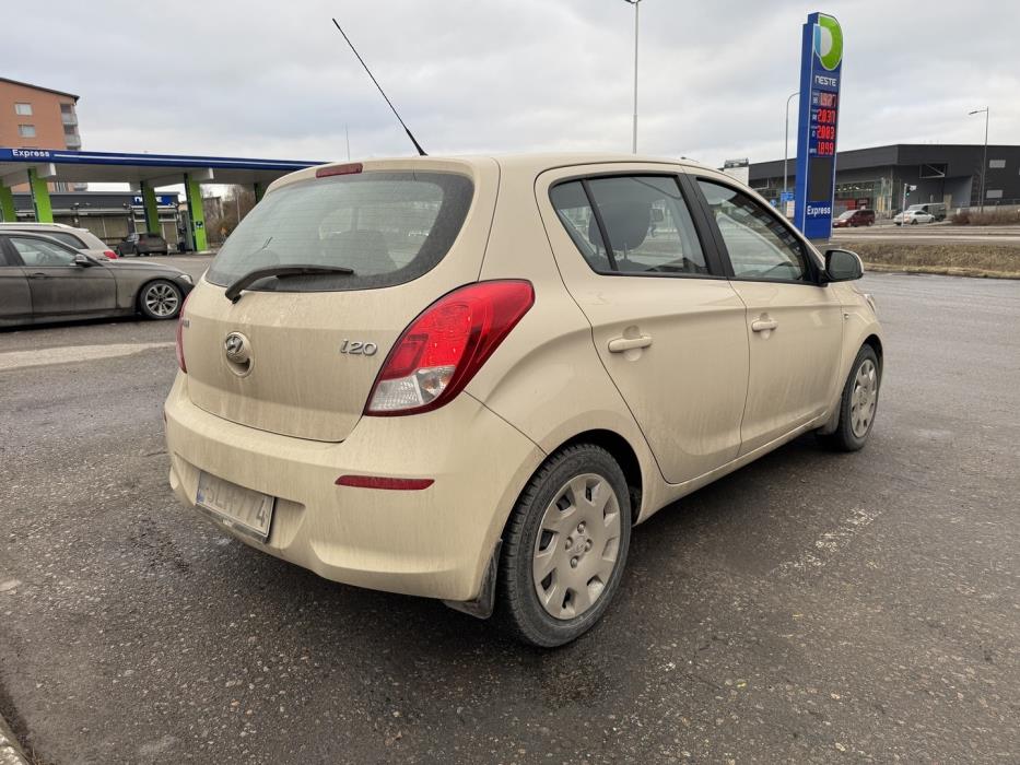 HYUNDAI i20 2014