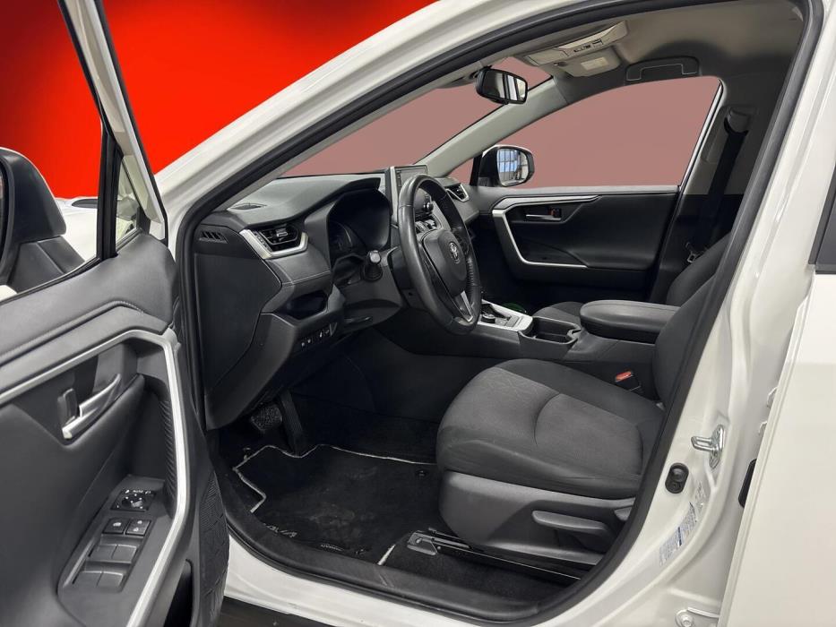 TOYOTA RAV4 2021
