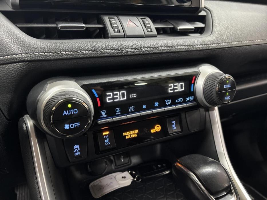 TOYOTA RAV4 2021