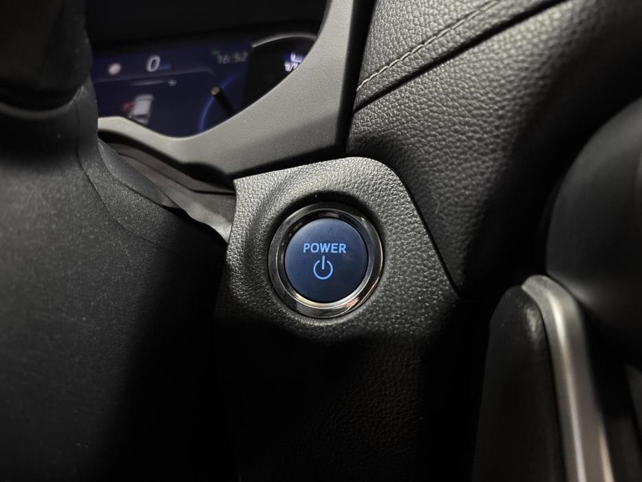 TOYOTA RAV4 2021
