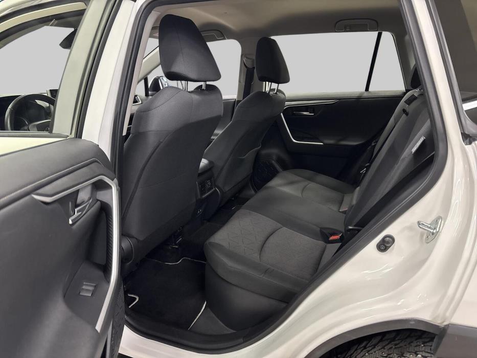TOYOTA RAV4 2021