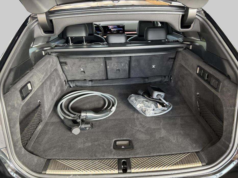BMW I5 2024