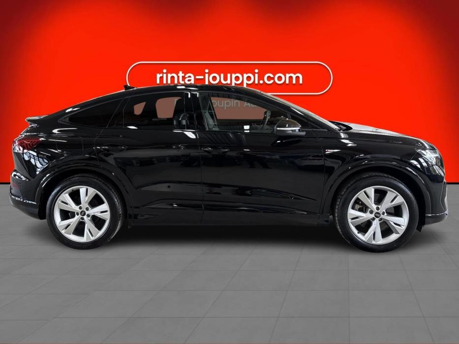 AUDI Q4 E-TRON 2024