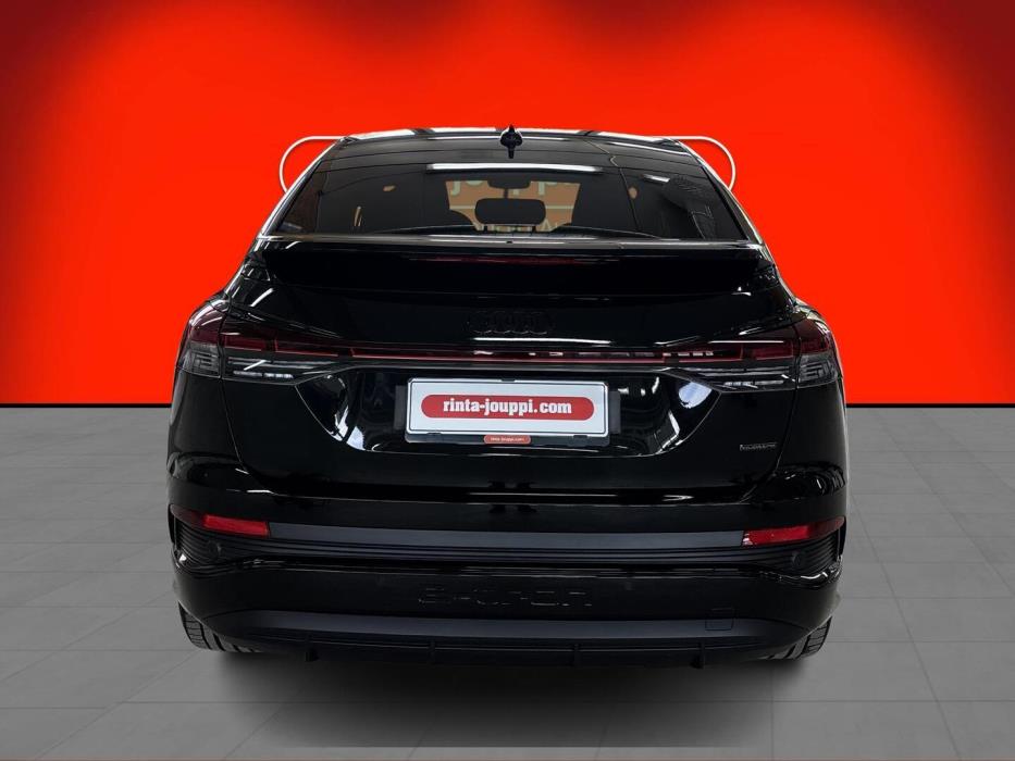 AUDI Q4 E-TRON 2024