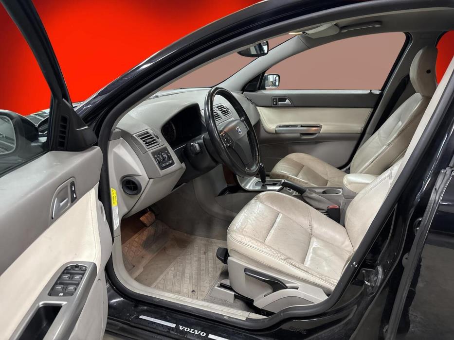 VOLVO V50 2004