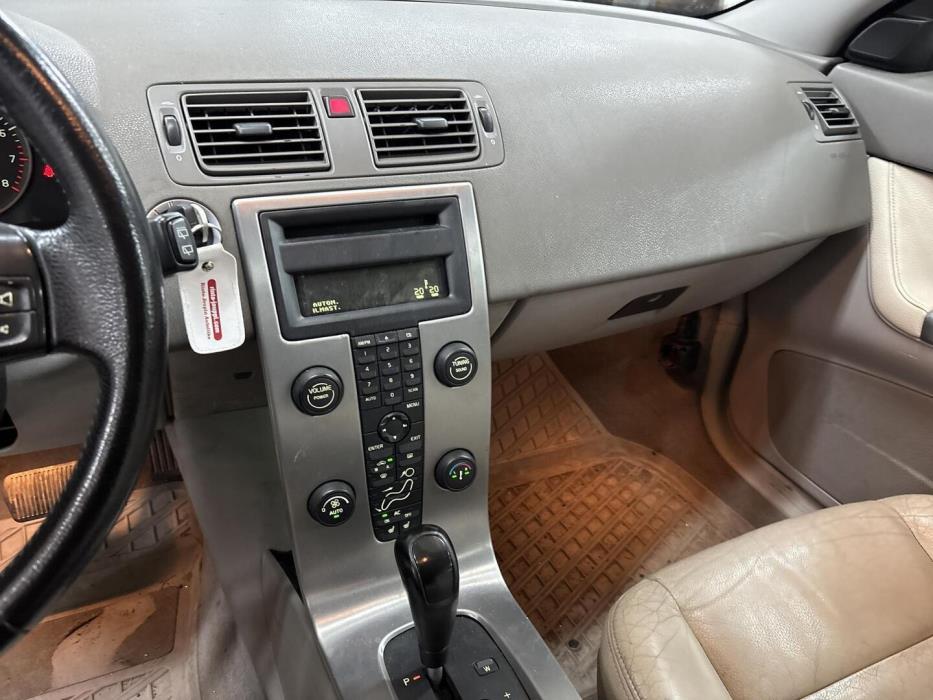 VOLVO V50 2004
