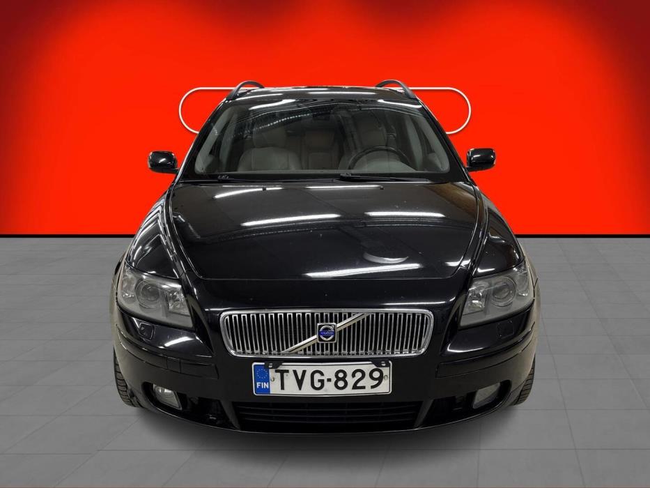 VOLVO V50 2004