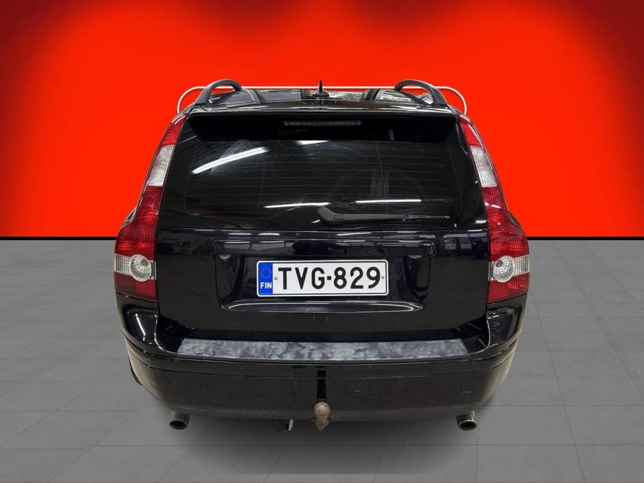 VOLVO V50 2004