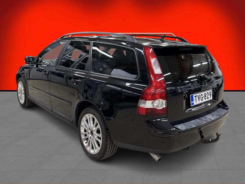 VOLVO V50 2004