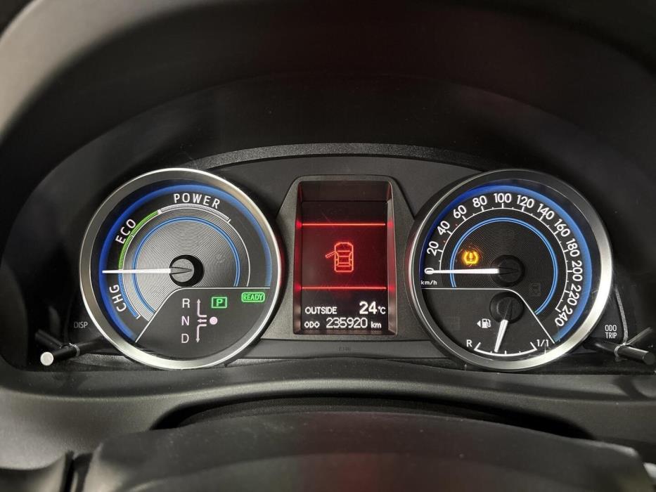 TOYOTA Auris 2015