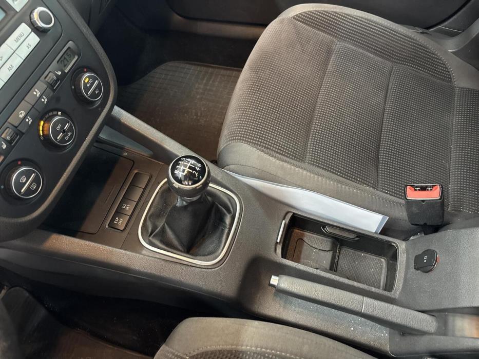 VOLKSWAGEN Golf 2008