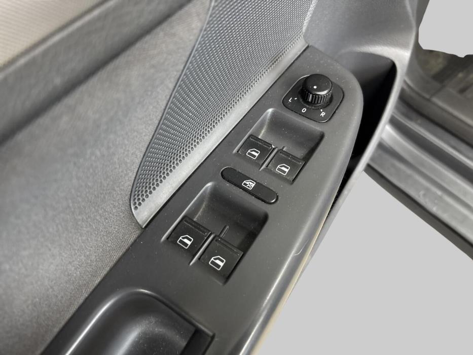 VOLKSWAGEN Golf 2008