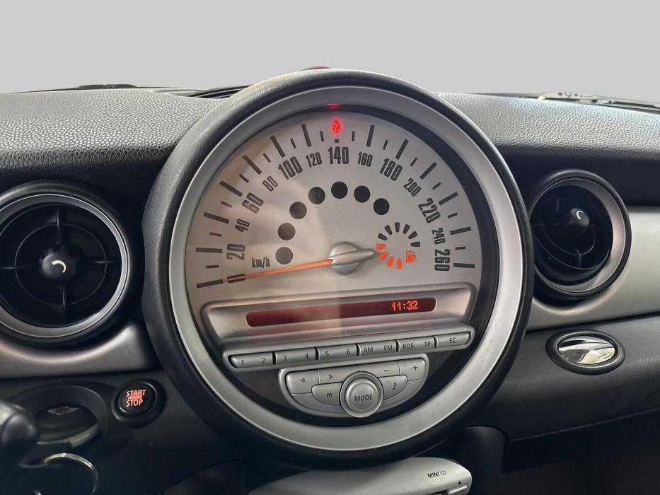 MINI Cooper 2010