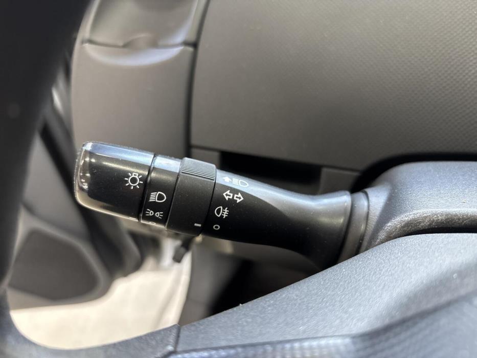 TOYOTA Yaris 2010