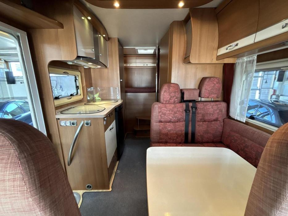 LMC LIBERTY I 520 2011