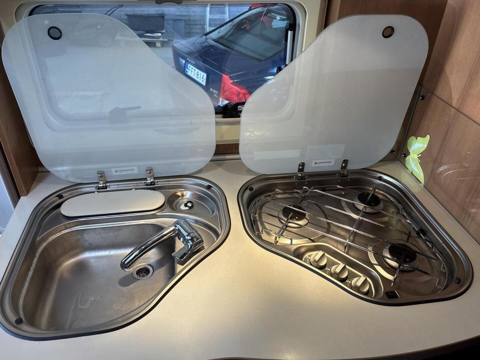 LMC LIBERTY I 520 2011