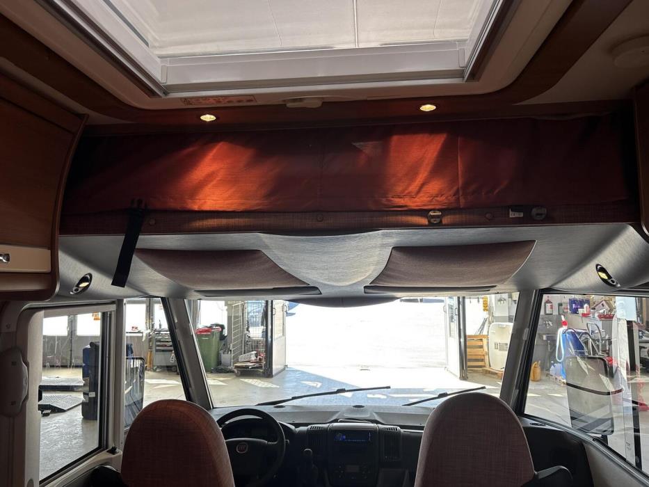 LMC LIBERTY I 520 2011