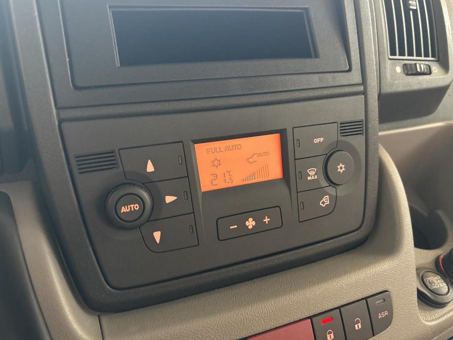 LMC LIBERTY I 520 2011