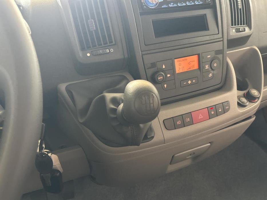 LMC LIBERTY I 520 2011