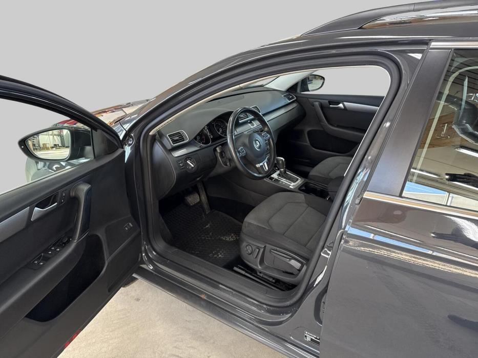 VOLKSWAGEN Passat 2014