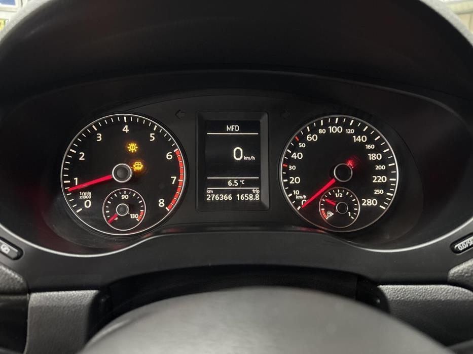 VOLKSWAGEN Jetta 2011