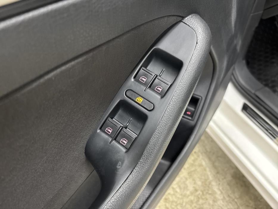 VOLKSWAGEN Jetta 2011